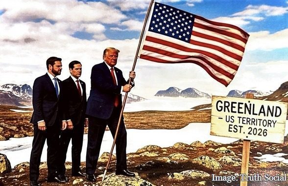 Trump plantant bandera
